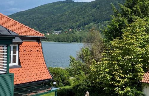 Bodensdorf Apartamento | FeWo mit Seeblick