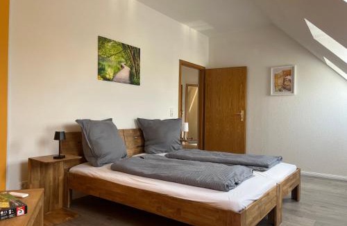 Dessau Apartamento | FeWo Paula 4 Personen Parkplatz zentrale Lage ruhige Nebenstraße, DG