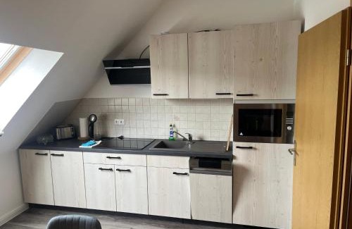 Dessau Apartamento | FeWo Paula 4 Personen Parkplatz zentrale Lage ruhige Nebenstraße, DG