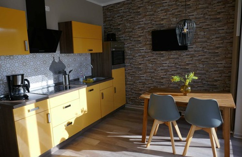 Gelbensande Apartamento | Pocos peces globo / GM 69877