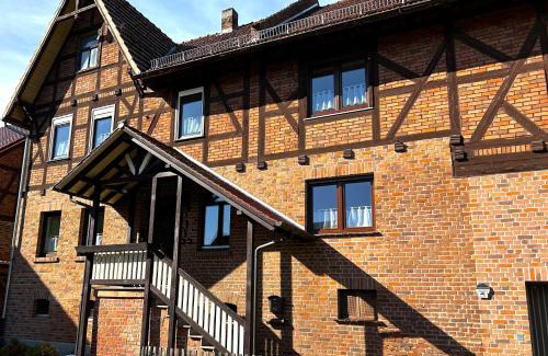 Alheim Casa | FEWO Unterm Stein - Ganzes Haus - 5 Schlafzimmer