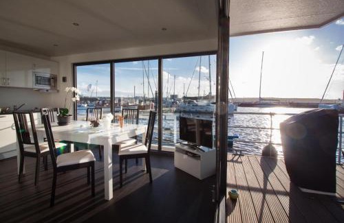 Murwik Casa | fewo1846 - Floatinghouse - Hausboot mit 2 Schlafzimmern in der Marina Sonwik
