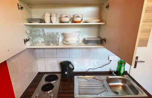 Berlin-Britz Apartamento | FEWO2-1 Zim Apart-5 Bett-Küche-Dusche WC-Parkplatz
