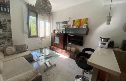 Parque Alcosa Apartamento | FIBES Apartamento con parking gratis