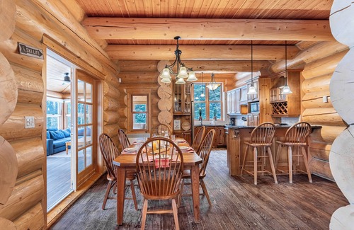 Fiddler Lake Resort Casa | Fiddler Lake Resort Chalet + Private Jacuzzi