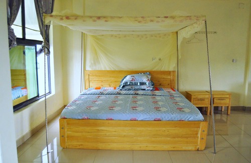 Ruhengeri Casa | Fidos Guest House & Safaris