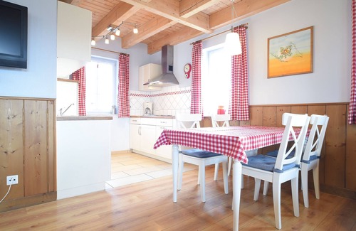 Niederberndorf Casa | Field barn - left -