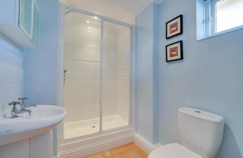 Reydon Casa | Field End