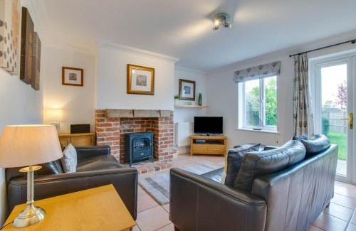Reydon Casa | Field End