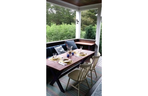 Saunderstown Casa | Field House, entire house Plum Beach, RI,
