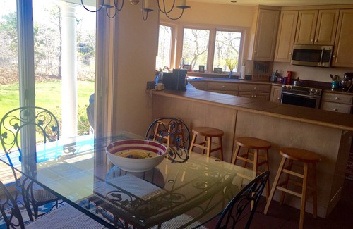 West Tisbury Casa | Campos y vistas al estanque: minutos a Long Point Beach