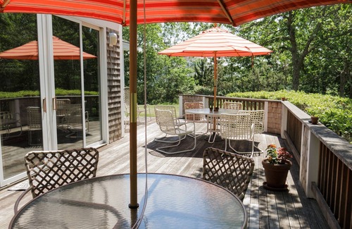West Tisbury Casa | Campos y vistas al estanque: minutos a Long Point Beach