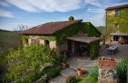 San Pietro in Bossolo Casa | Fienile (4+2) beautiful apartment with pool in Chianti between Florence and Siena