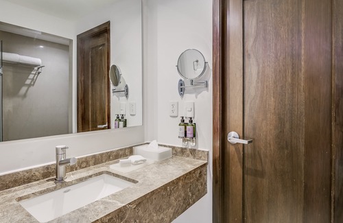 San José Insurgentes Hotel | Fiesta Inn Insurgentes Sur