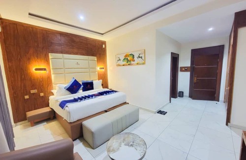 Enugu Hotel | Fiesto Hotel and Suites Enugu