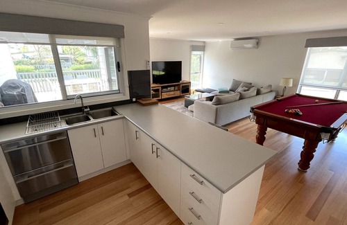 Venus Bay Casa | Fifteen Mercury - stunning house with outdoor spa!