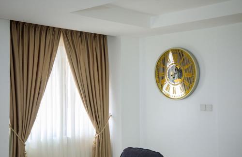 Teshie Apartamento | Fifth Avenue Luxury Apartment