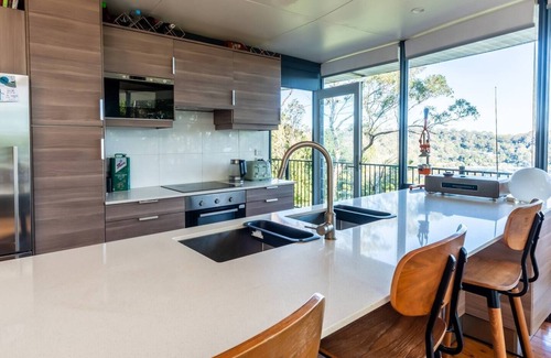 Whale Beach Casa | Fig Tree House A Luxe Indoor Outdoor Bay Panorama