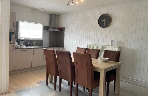 Dokkum Apartamento | Fijne woning op hippische accommodatie aan de rand van Dokkum