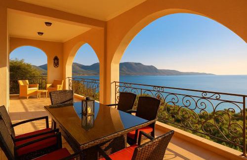 Troizinia Villa | Filistron Seaview Bliss - Coastal Secluded Gem