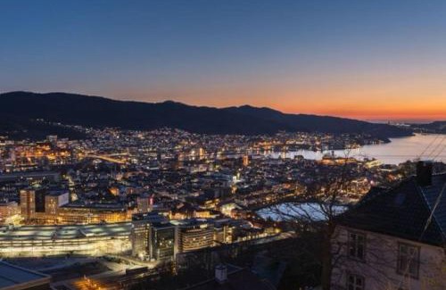 Bergen City Centre Apartamento | Fin leilighet med parkering!
