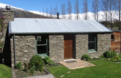 Gibbston Cabaña | Galardonado histórico Warbrick Stone Cottage