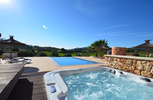 Manacor Casa | tranquila priv climatizada Spa Finca al turó. piscina panorámica sin hilos de Wifi Chimenea