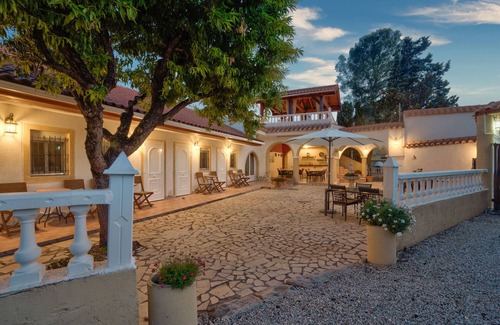 Aigues Villa | Casa ideal para familias y amigos, con 5 habitaciones con baño ensuite