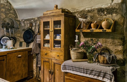 Sant Ferriol Villa | Finca "Can L'Hospitalet" con piscina privada, terrazas privadas y Wi-Fi