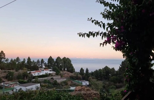 Icod de los Vinos Villa | Finca 'Casa Regina' con piscina privada, terraza privada y Wi-Fi