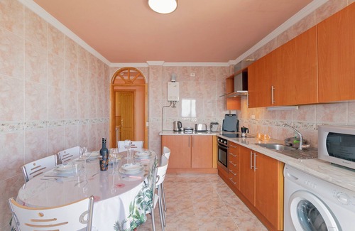 Arafo Villa | Finca "Clemente House, Private Pool" con vistas al mar, terraza privada y Wi-Fi