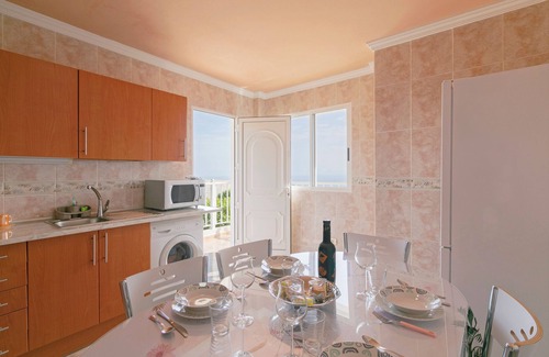 Arafo Villa | Finca "Clemente House, Private Pool" con vistas al mar, terraza privada y Wi-Fi