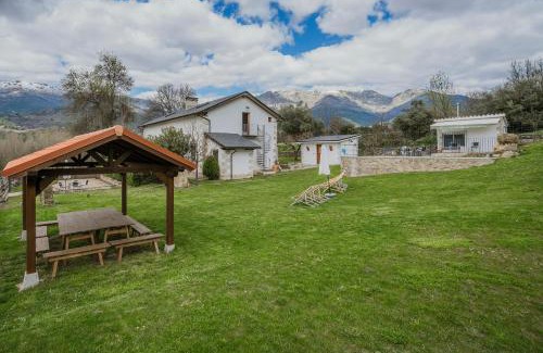 Santa Cruz del Valle Chalet De Esquí | Finca El Aguilojo