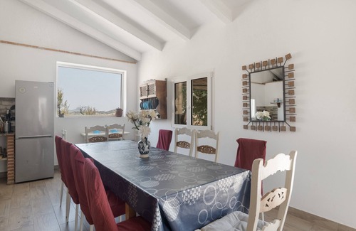 Olvera Villa | Finca El Porvenir con vistas a la montaña, piscina, bañera de hidromasaje, Wi-Fi y jardín