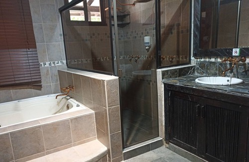 Armenia Hotel | Finca Hotel El Meson