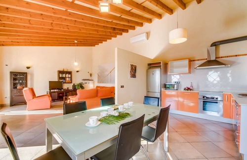 Buger Casa | Finca en Buger con Piscina y Vistas