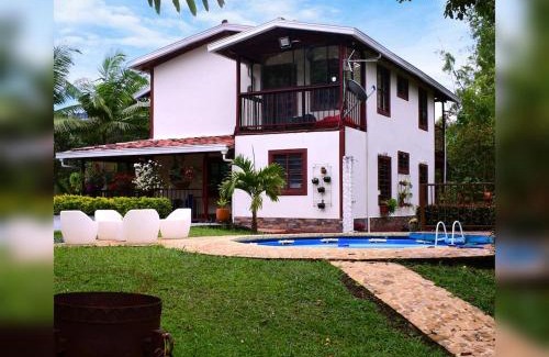 El Penol Casa | Finca La Concordia