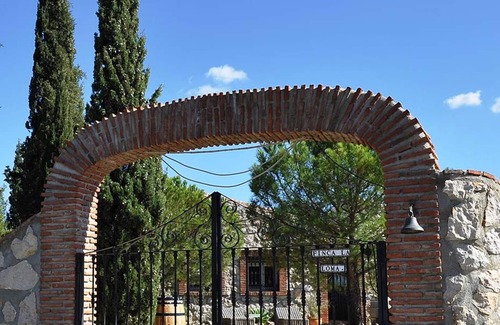 Comares Villa | Finca La Loma con auténtico patio andaluz y mucha paz y tranquilidad.
