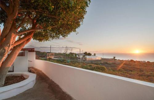 Tagoro Casa | Finca Pisaverde, a peaceful haven between the sea and Teide