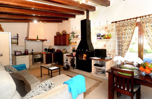 Sineu Villa | FINCA RUSTICA SINEU A 1 KM DE SINEU IDEAL FAMILIAS PISCINA PRIVADA JACUZZI