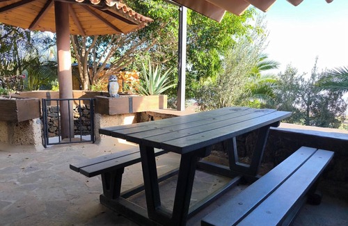 Candelaria Chalet De Esquí | 'Finca Verónica' con vistas al mar, Wi-Fi y aire acondicionado