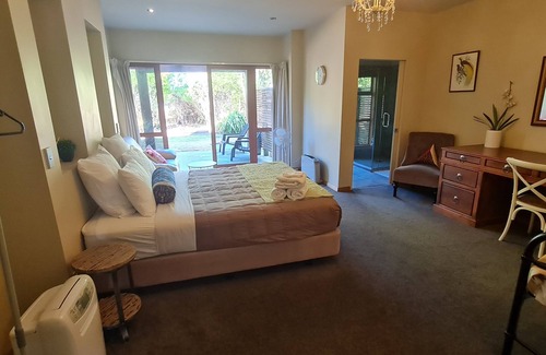 Timaru Cabina | Find your stay peaceful and comfortable with luxury. Kids friendly