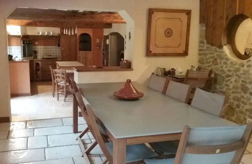 Montagne Casa | Nos vemos en el campo con la familia o los amigos