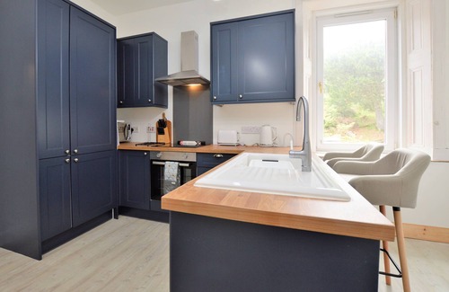 Tighnabruaich Apartamento | Findhorn Upper - waterfront location, sea views, pet friendly