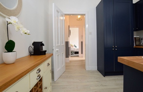 Tighnabruaich Apartamento | Findhorn Upper - waterfront location, sea views, pet friendly