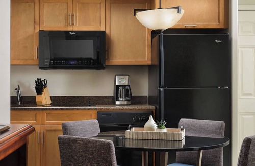 North Scottsdale Complejo | 𝐅𝐢𝐧𝐝𝐢𝐧𝐠 𝐌𝐞𝐢𝐥𝐢 Desert Oasis Resort Amenities Included! 1BR SUITE