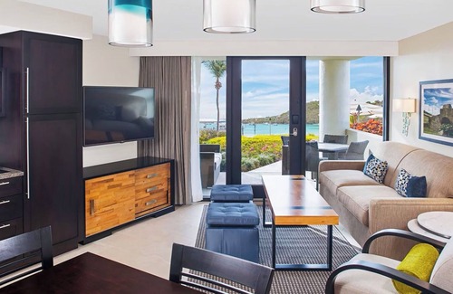 Estate Bethany Complejo | 𝐅𝐢𝐧𝐝𝐢𝐧𝐠 𝐌𝐞𝐢𝐥𝐢-Luxe Beachfront Cruz Bay Resort+Westin Amenities. 2BR