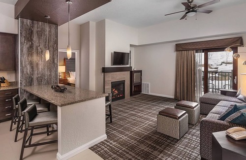 Park City Complejo | 𝐅𝐢𝐧𝐝𝐢𝐧𝐠 𝐌𝐞𝐢𝐥𝐢 Ski-In/Ski-Out Canyons Village Resort+Amenities, 2BR