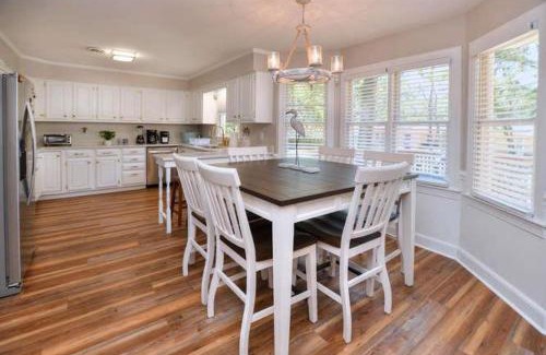 Yaupon Beach Casa | Fine and Sandy