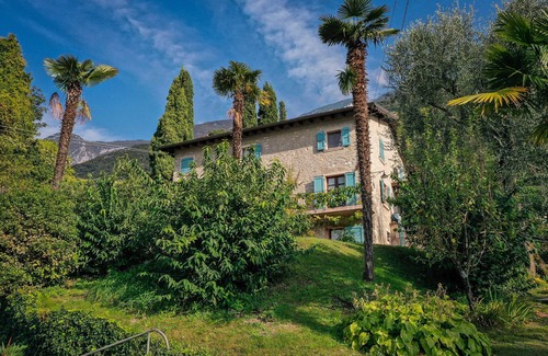 Malcesine Villa | Casa de campo finamente amueblada con estacionamiento, wi-fi, jardín y vistas impresionantes.